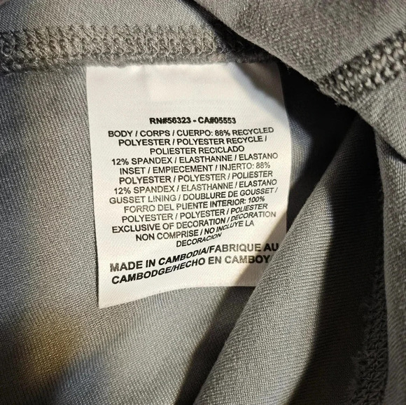 Nike Ten Less Plastic Bottles Capri Pants Womens Size Medium Athletic Activewear - Picture 4 of 7